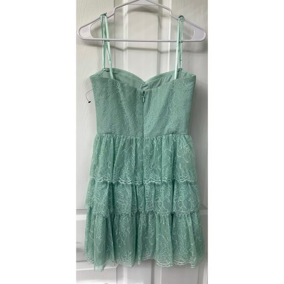 BCBG MAXAZRIA LILAH TIERED LACE STRAPLESS DRESS MSRP $368 NWOT Opaline Green - Picture 4 of 6